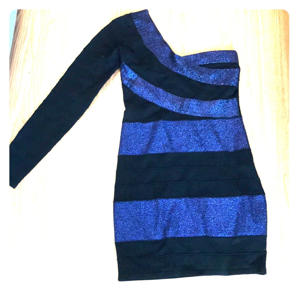 One sleeve midi dress